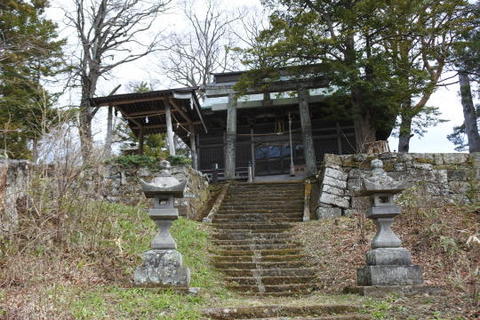 松原湖諏訪神社の本社