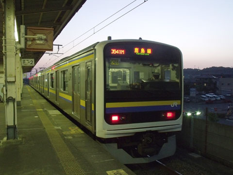 鹿島線の電車が到着