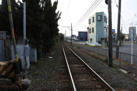 再び銚子電鉄の線路に戻る