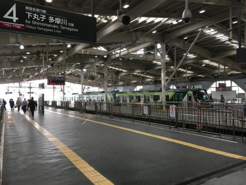 従来のターミナルな雰囲気が残る東急蒲田駅