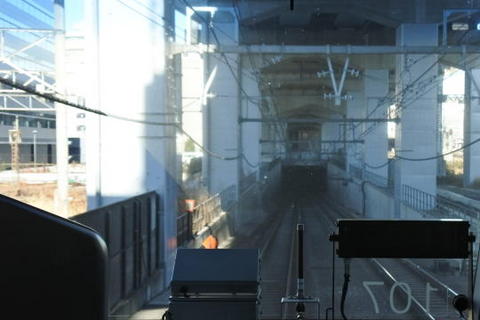 大宮駅の手前でトンネルに入る