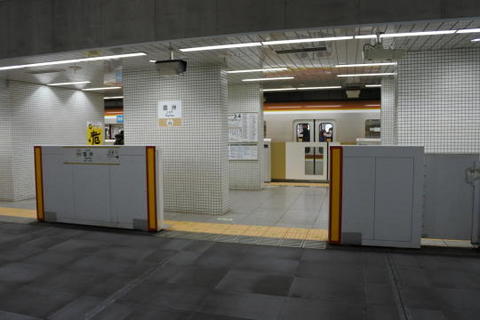豊洲駅で下車